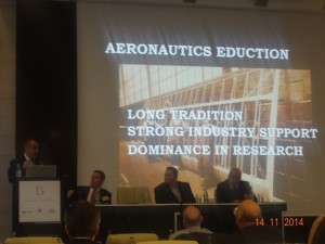 Profesor Antonin Kazda, koji je i jedan od osnivača konferencije, imao je zanimljivo predavanje o sveučilišnom obrazovanju kadrova u zrakoplovstvu